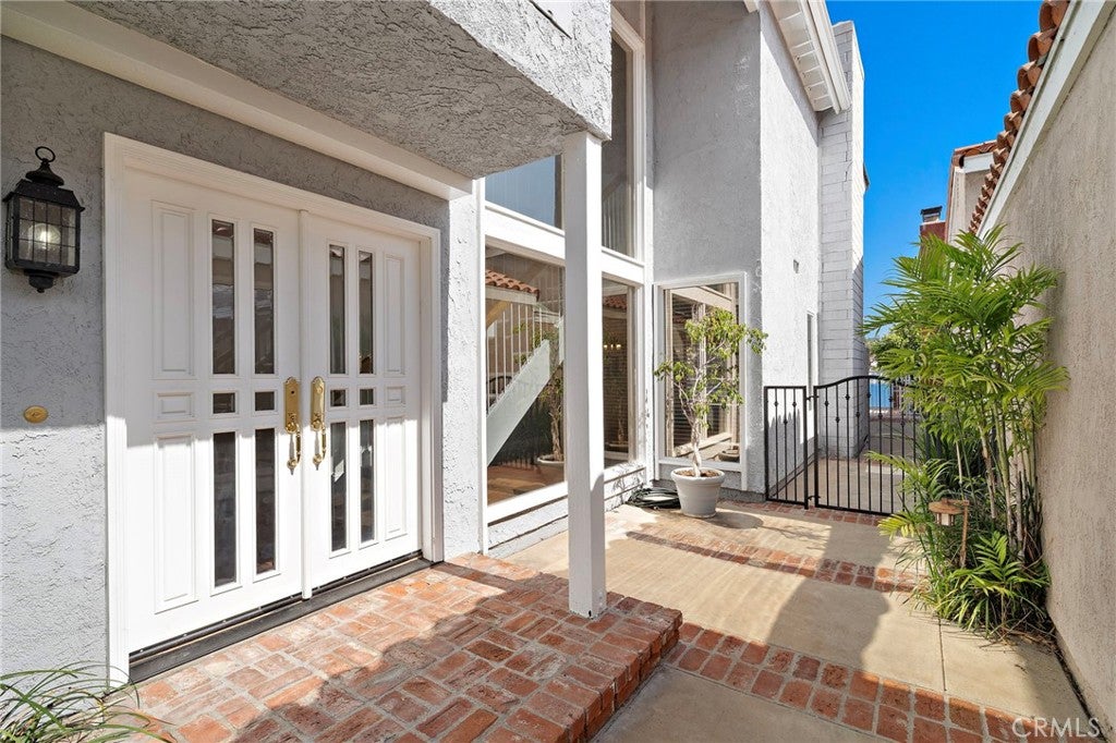 21903 Erie Lane