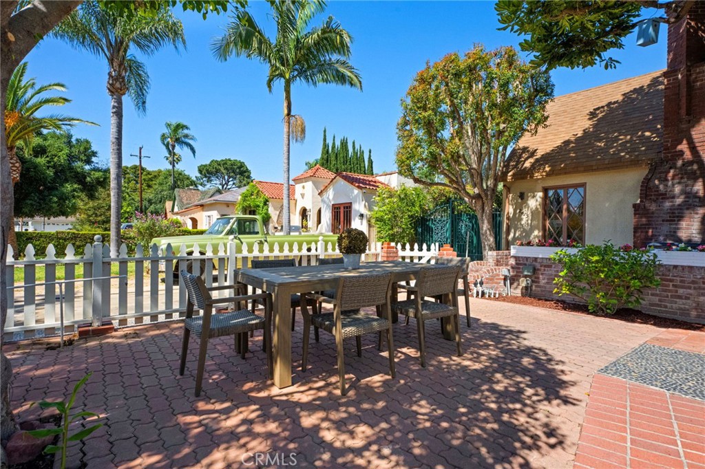 2415 N French Street