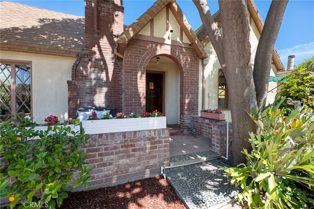 2415 N French Street