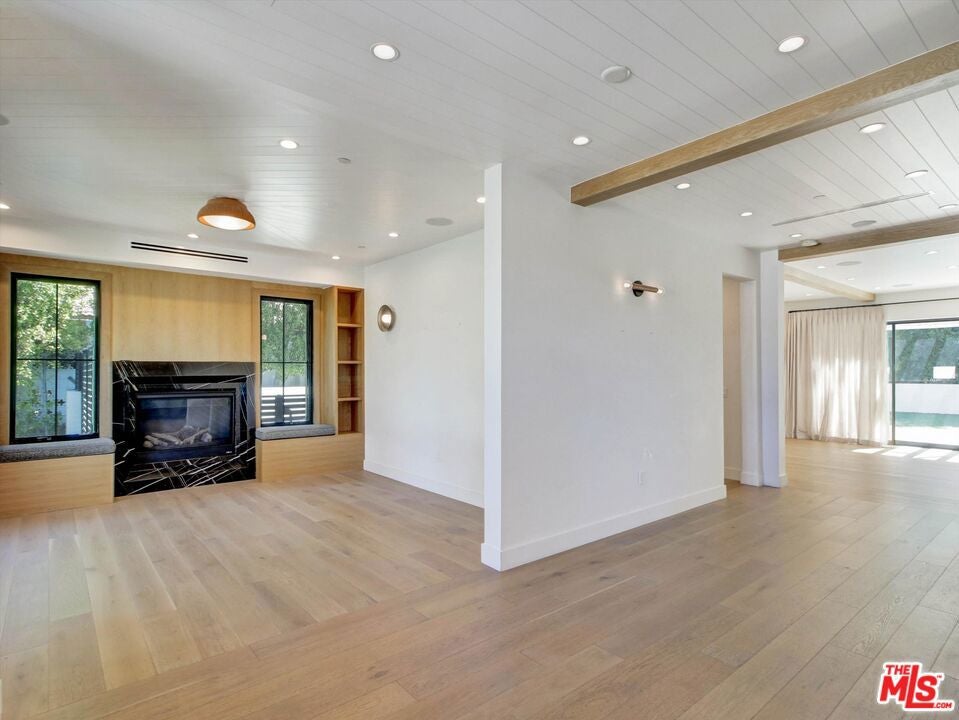 Properties 3 6310 Mirror Lake Drive