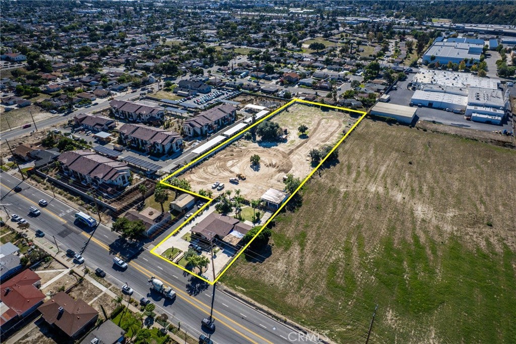 831 W Lugonia