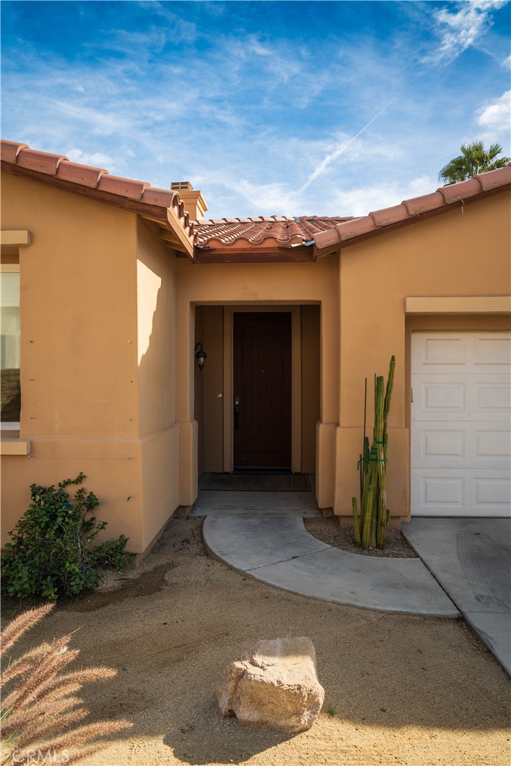 240 Paseo Vista Cir