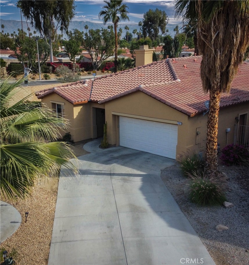 240 Paseo Vista Cir