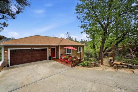 Photo of 14000 Nelson Lane, Cobb, CA 95426 (MLS # LC26060076)