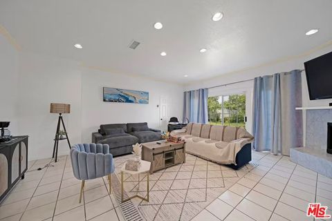 Photo of 15213 Daphne Avenue, Gardena, CA 90249 (MLS # 26640461)