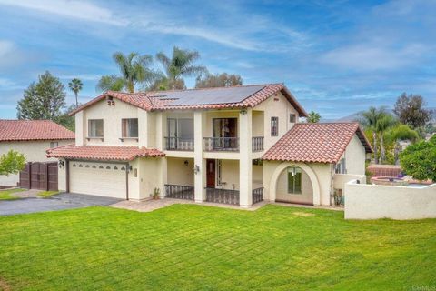 2740 Crownpoint Pl Escondido CA 92027