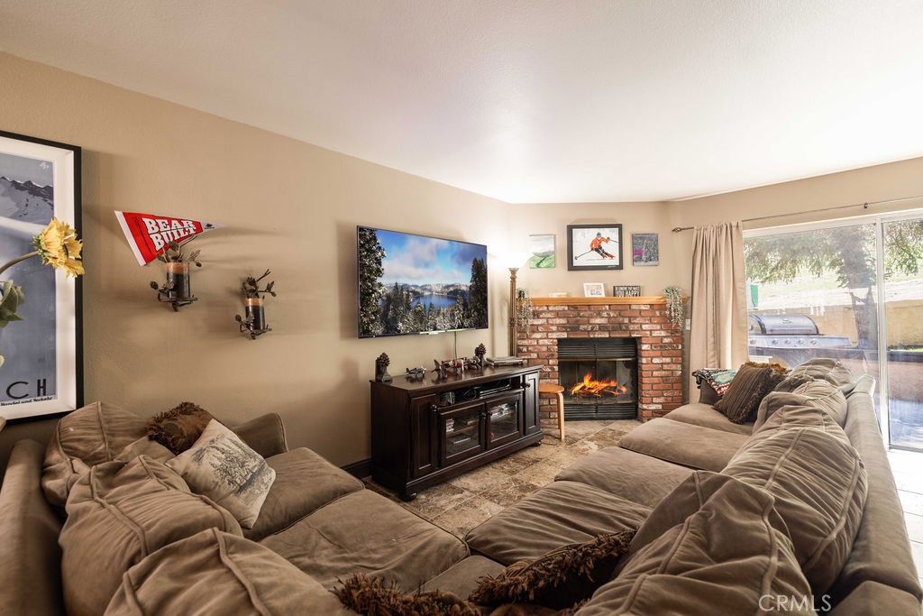 1377 Club View