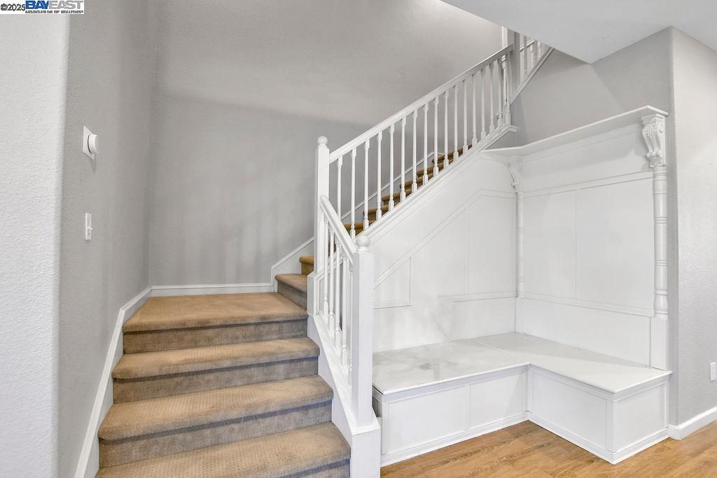 THE LAKES - Residential