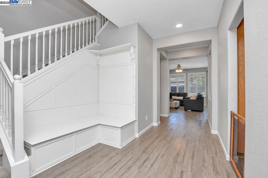 THE LAKES - Residential