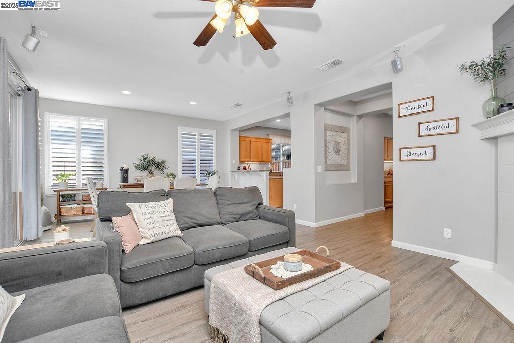 Properties 4 675 Merritt Ct