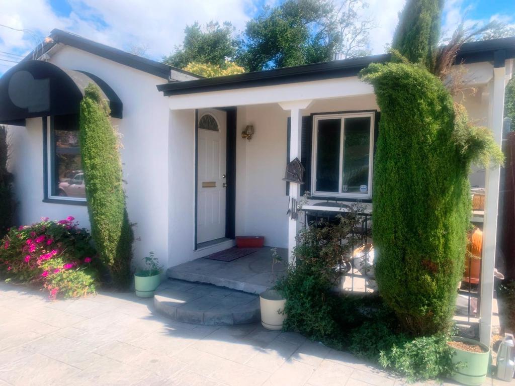 1130 Pedro Street