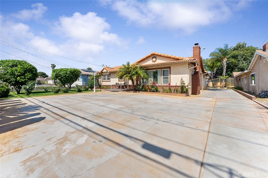 1170 N Glendora Avenue