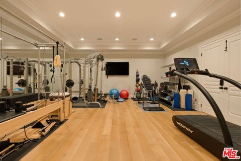 Tiny photo for 491 N Tigertail Road, Los Angeles, CA 90049 (MLS # 26862143)