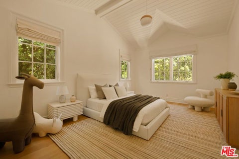 Tiny photo for 491 N Tigertail Road, Los Angeles, CA 90049 (MLS # 26862143)