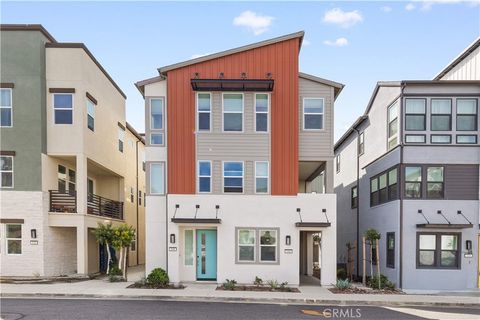 116 Tenor Irvine CA 92618