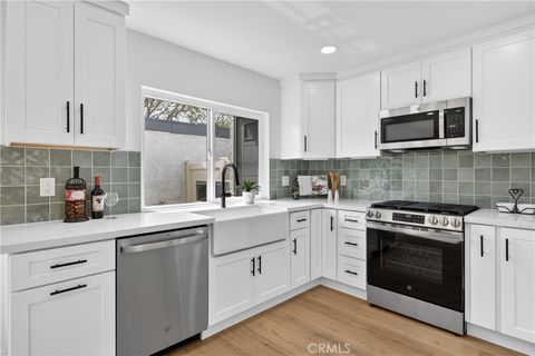 Photo of 1910 W Palmyra Ave #112, Orange, CA 92868 (MLS # PW26057407)