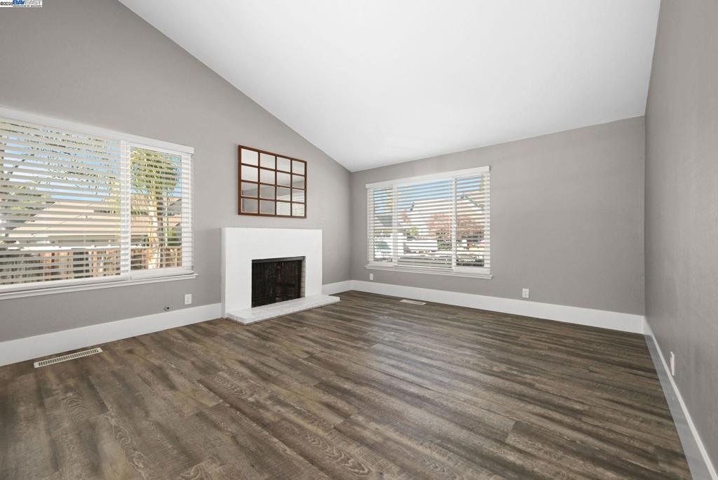 RUDGEARMES - Residential Lease