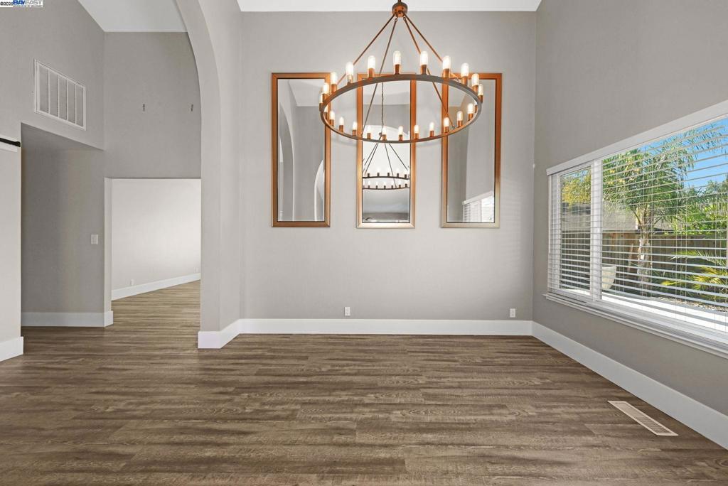 RUDGEARMES - Residential Lease