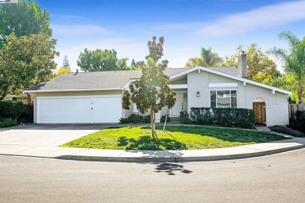 RUDGEARMES - Residential Lease