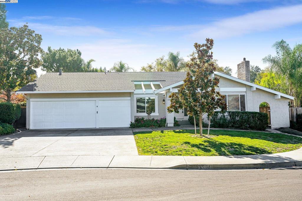 RUDGEARMES - Residential Lease