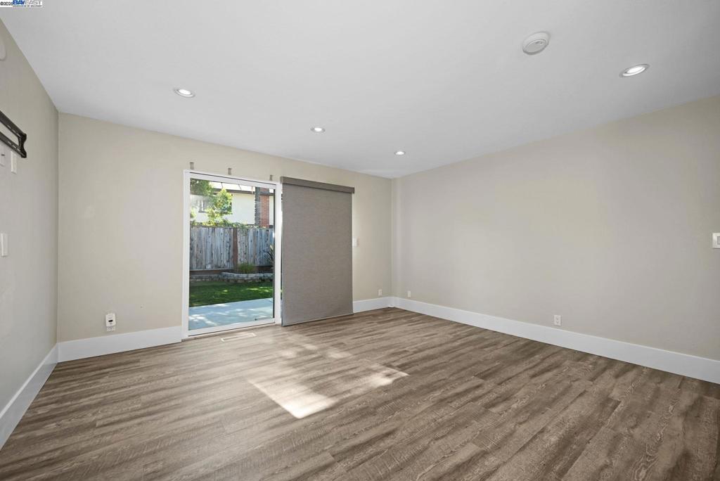 RUDGEARMES - Residential Lease