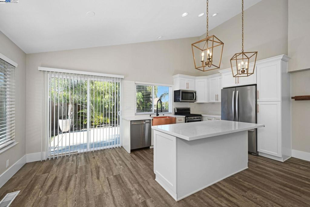 RUDGEARMES - Residential Lease