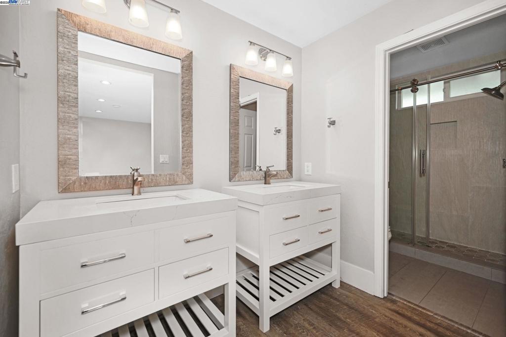 RUDGEARMES - Residential Lease