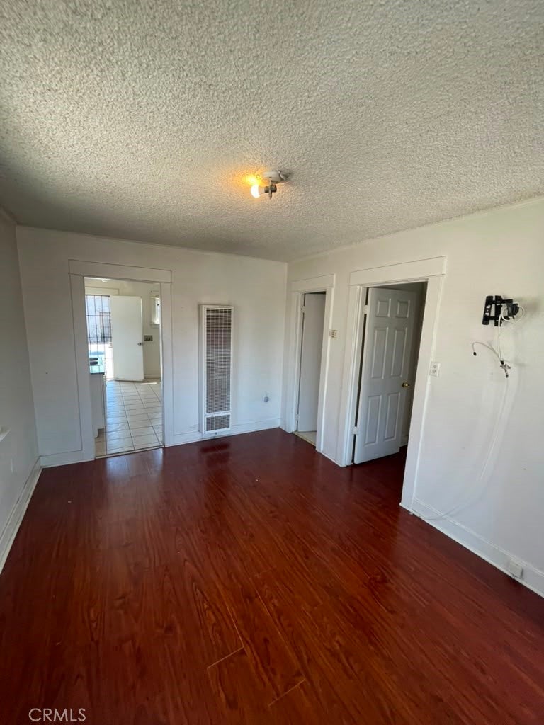 530 W Poplar