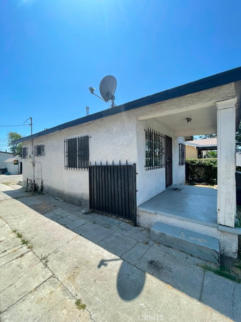 530 W Poplar