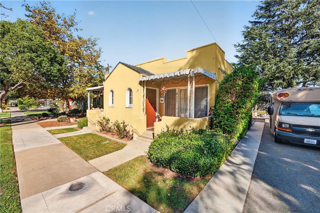 413 N Center