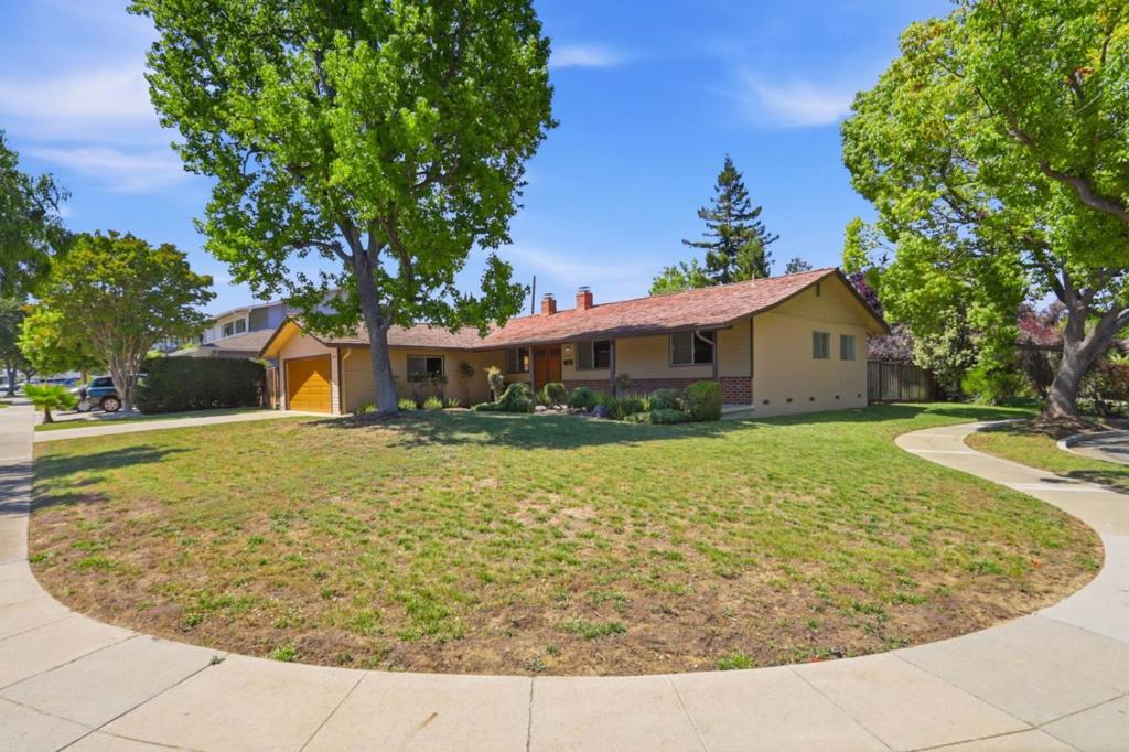 807 Cathedral Drive