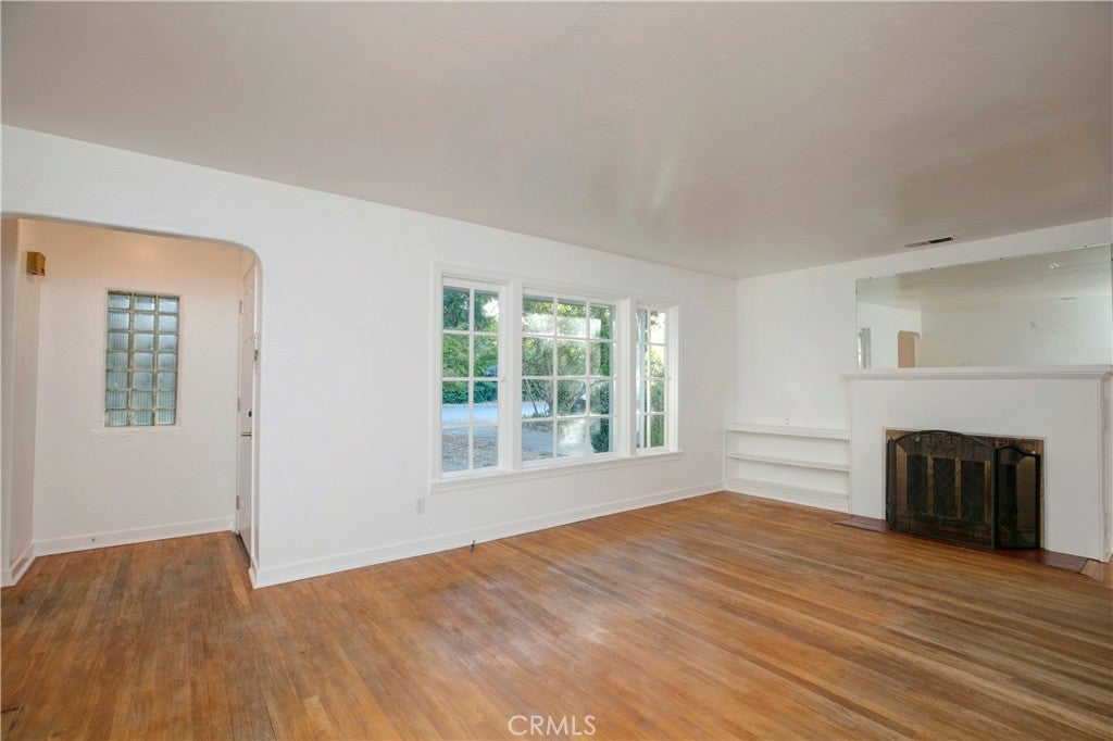 913 Arbutus