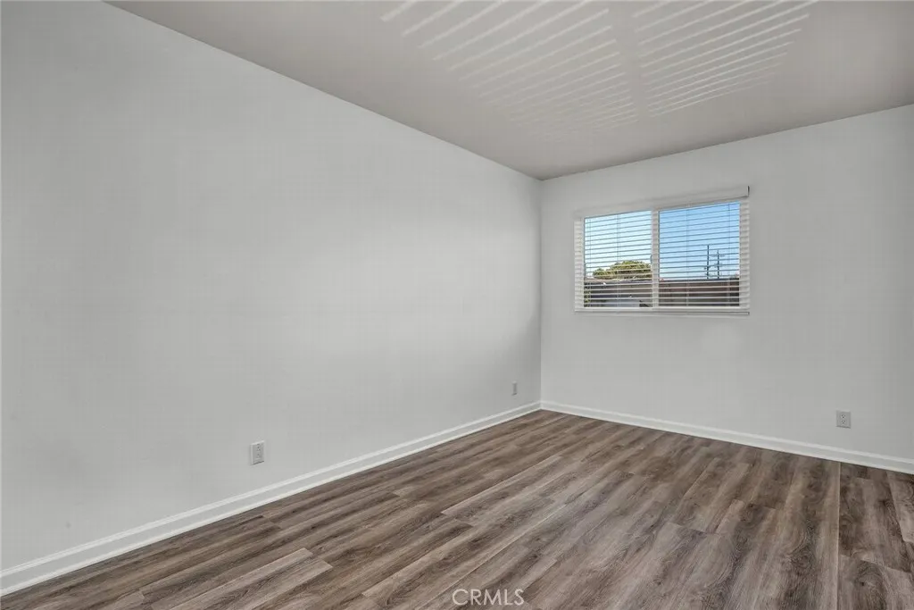 Chatsworth, California 91311, United States, 2 Bedrooms Bedrooms, ,3 BathroomsBathrooms,Residential,Active,200903