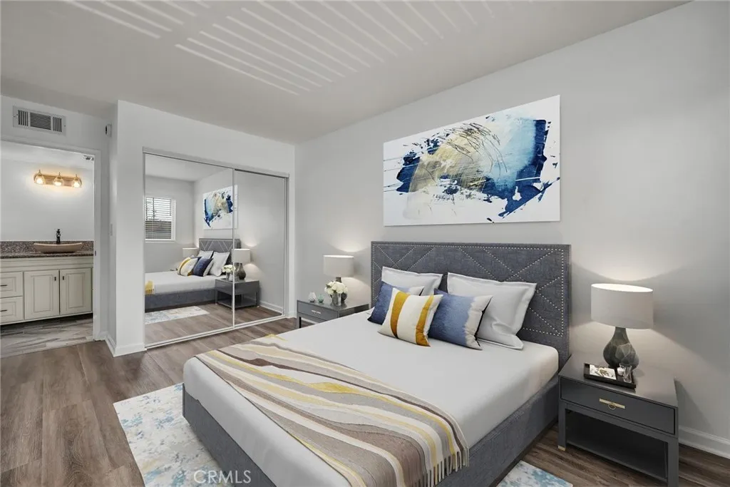 Chatsworth, California 91311, United States, 2 Bedrooms Bedrooms, ,3 BathroomsBathrooms,Residential,Active,200903