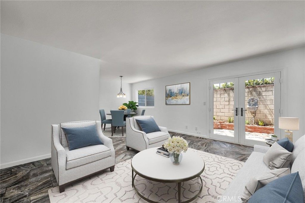 Photo of 21333 Lassen Street #6H, Chatsworth, CA 91311 (MLS # SR25195787)