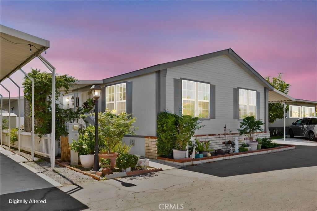 22221 Bloomfield 30