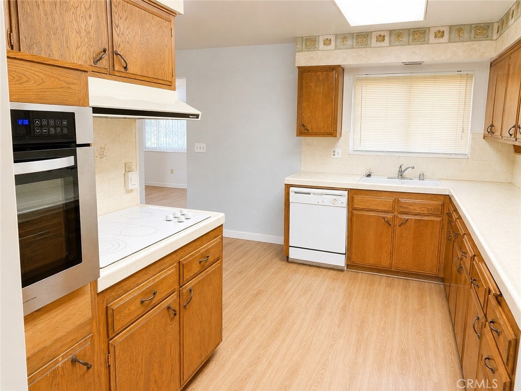 28937 Snead
