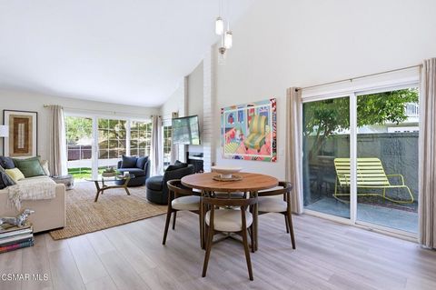 Photo of 129 Conifer Circle, Oak Park, CA 91377 (MLS # 226001255)