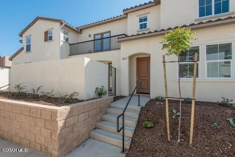 Photo of 32 Secret Hollow Lane, Newbury Park, CA 91320 (MLS # 226001211)