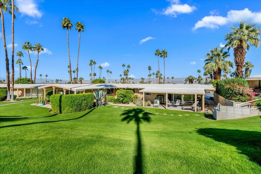 Sand & Shadows - Residential