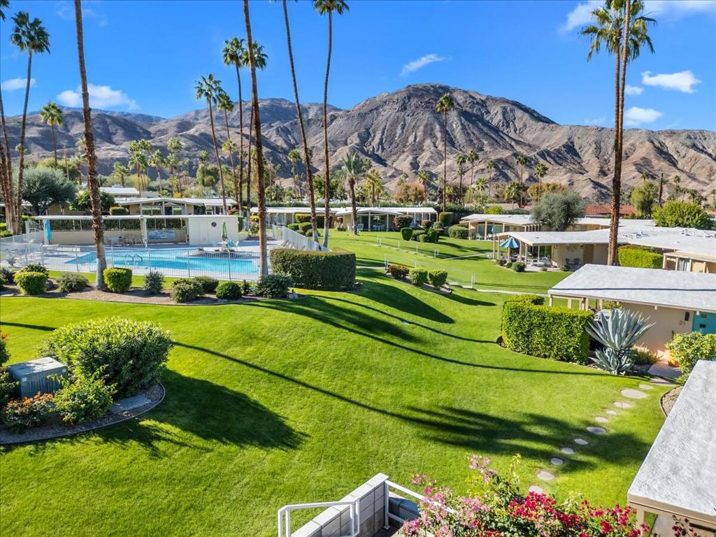 Sand & Shadows - Residential