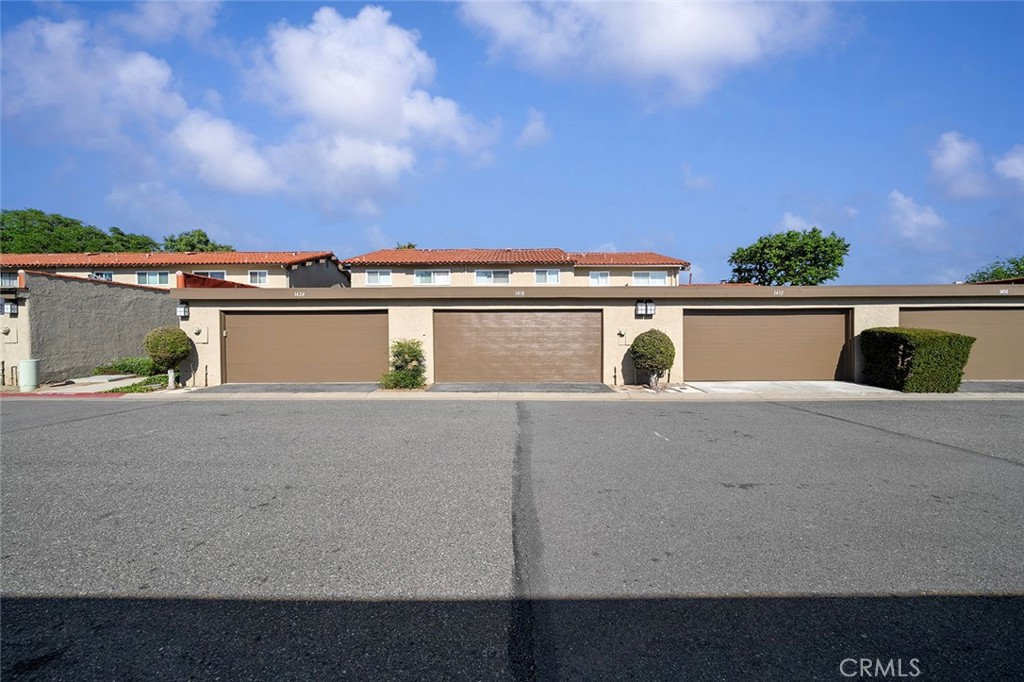 1418 Avenida De Vaca
