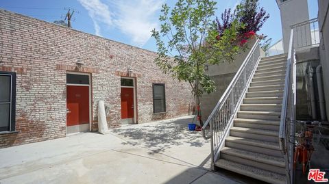 Photo of 922 W 23Rd Street #103, Los Angeles, CA 90007 (MLS # 26657987)