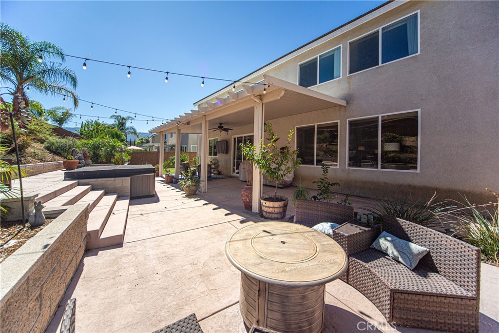 45098 Vine Cliff Street