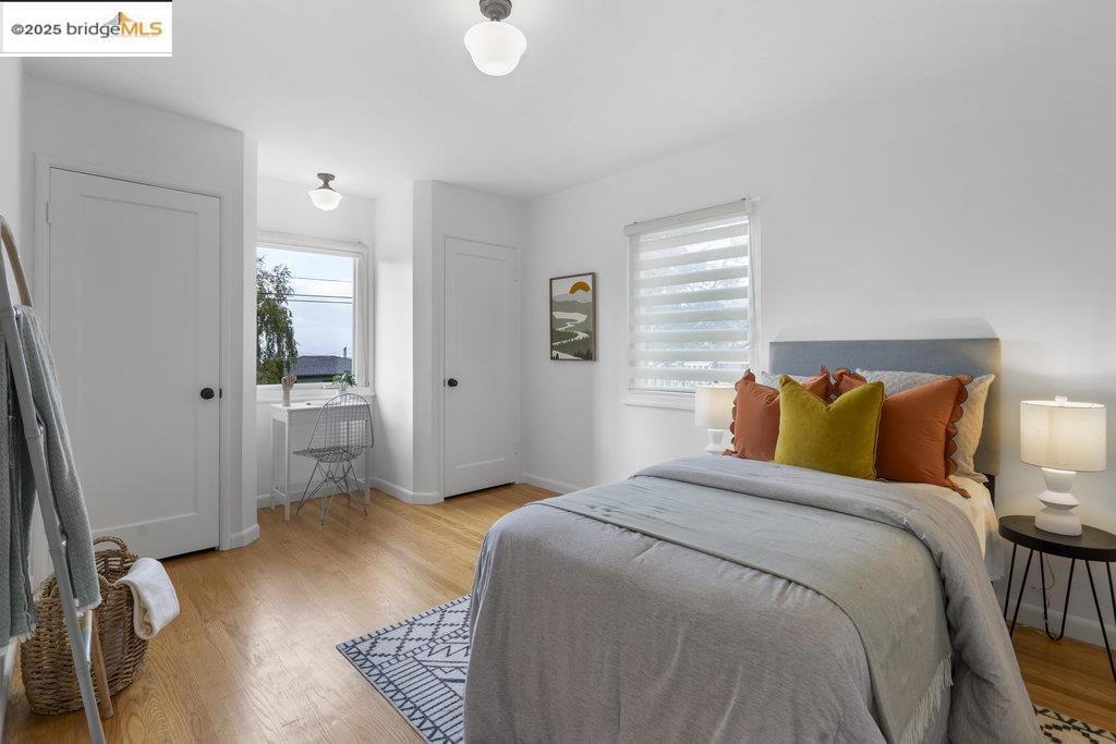 MIRA VISTA HIGHL - Residential