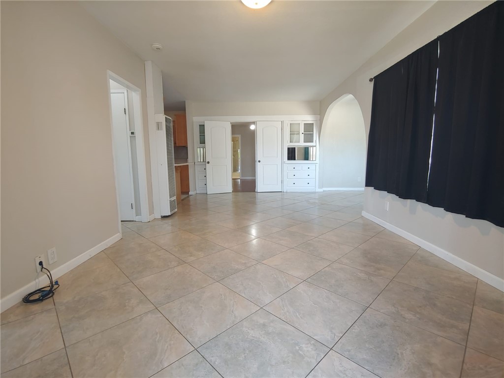 131 S Flower Avenue