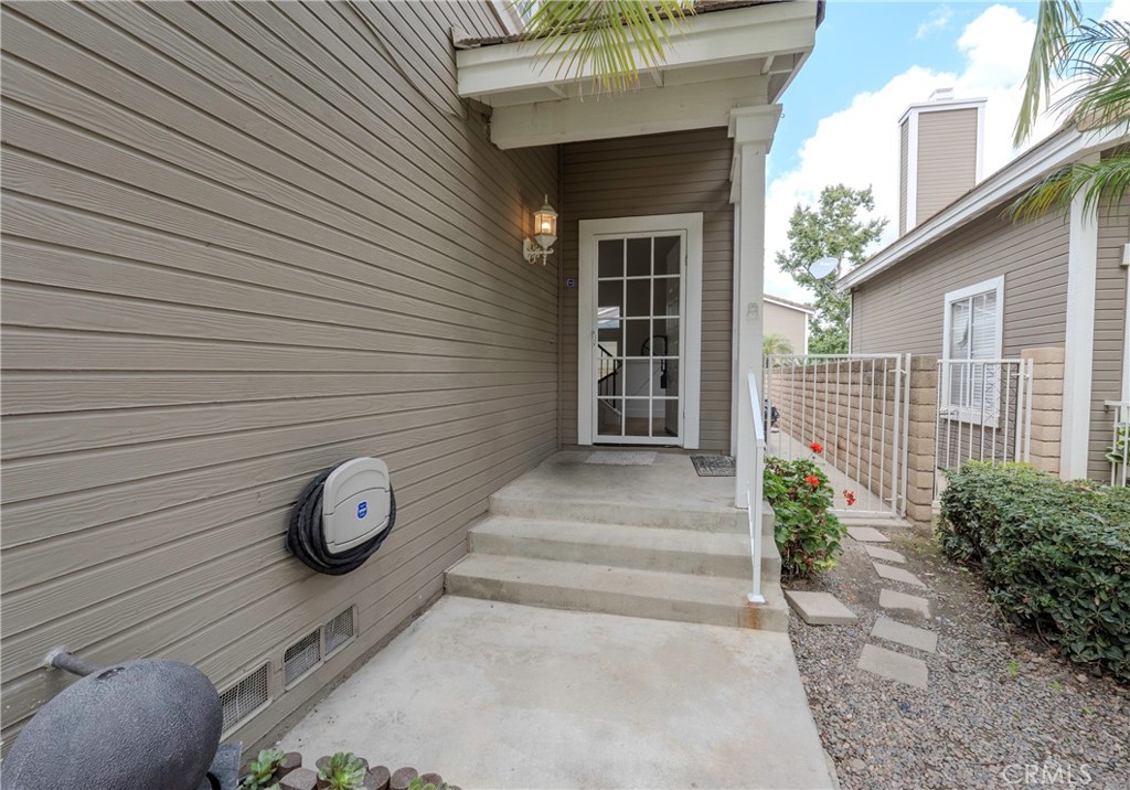 1237 Sand Creek