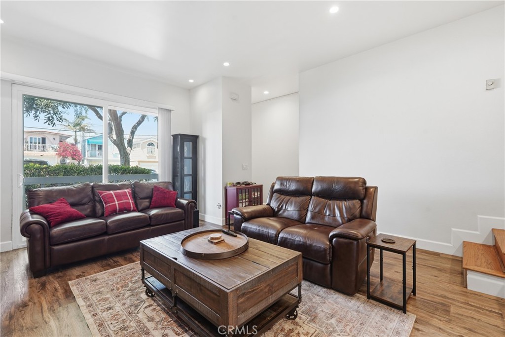 1710 Grant Ave 6