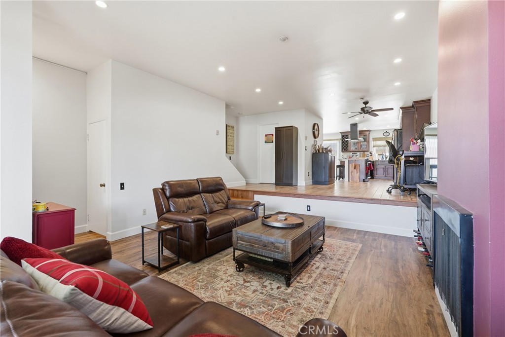 1710 Grant Ave 6