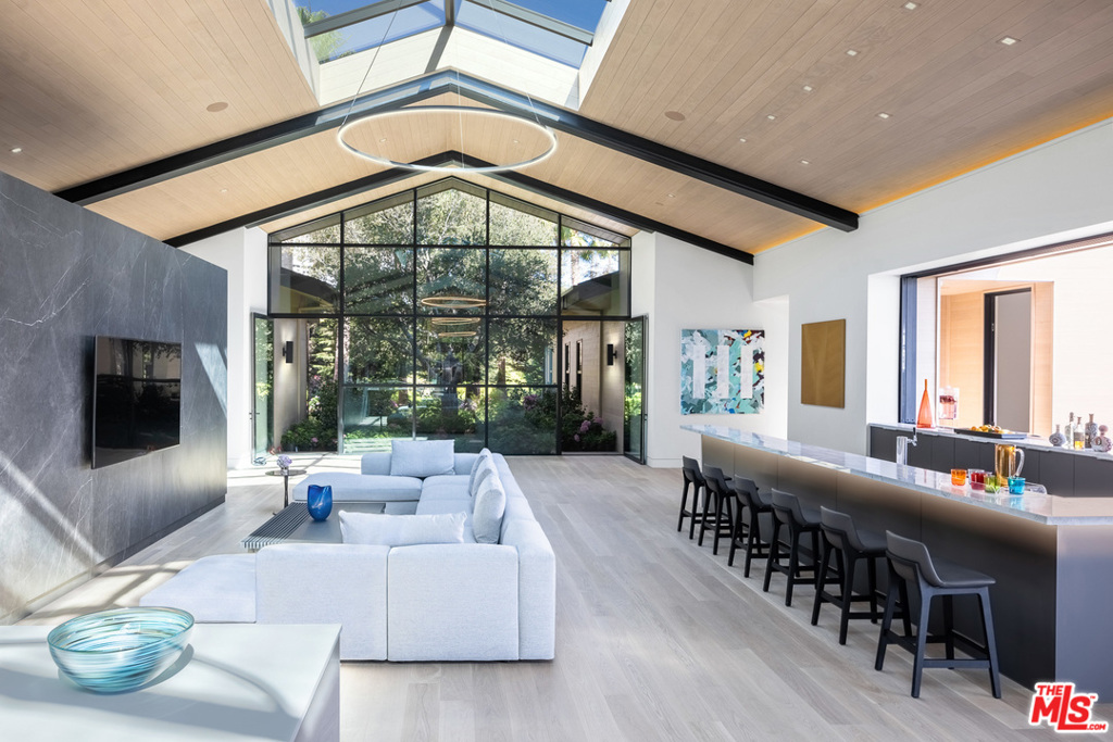 MariSol Malibu - Residential